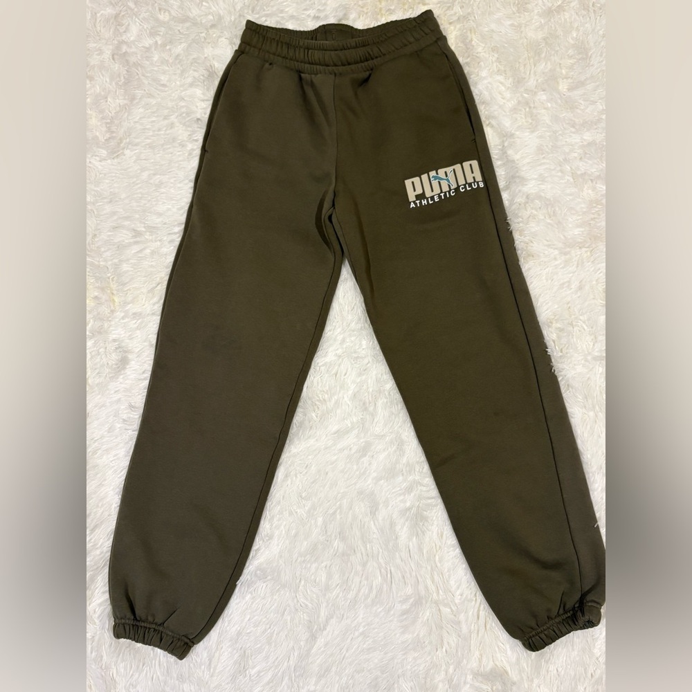 NWOT Mens Puma Olive Jogger Pants small